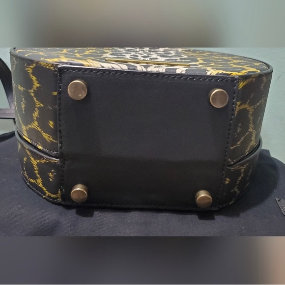 London Fog x Jeremy Scott Leopard Leather Crossbody Bag * limited edition* - Picture 6 of 10